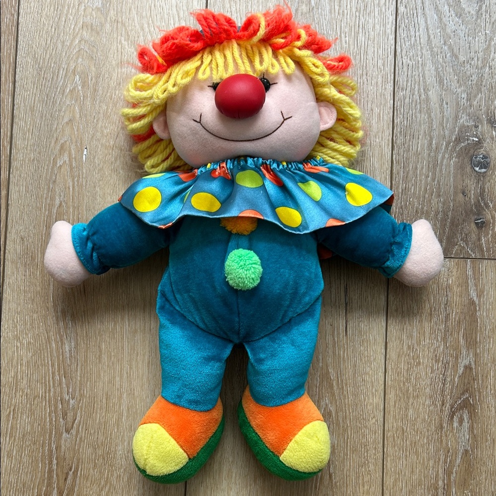 JESTY THE CLOWN Velour Plush Yarn Hair Squeaky Tummy Blue Commonwealth 1990